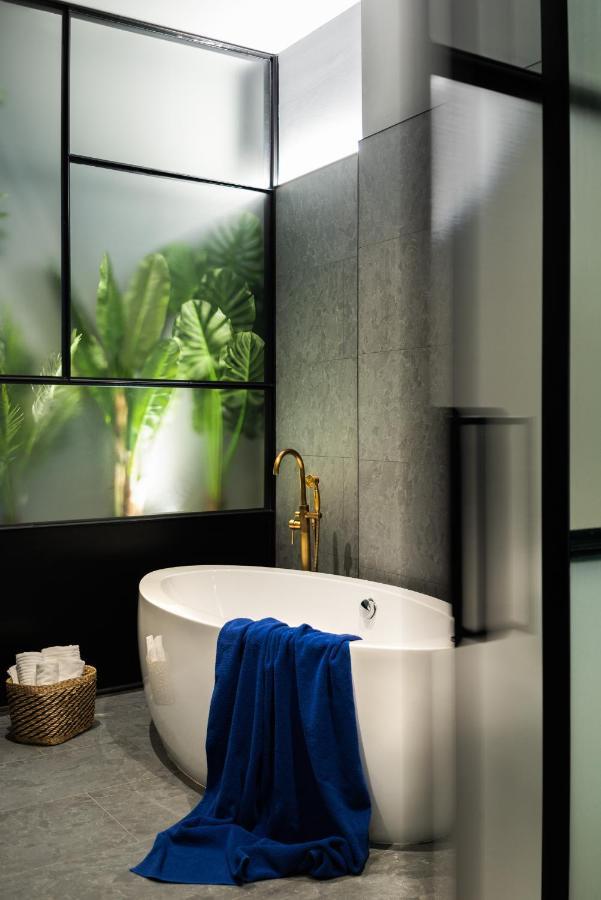 Muralla Sevilla Suites By Lola Екстериор снимка