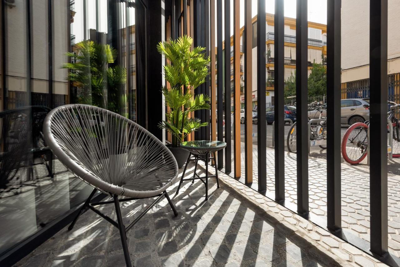 Muralla Sevilla Suites By Lola Екстериор снимка